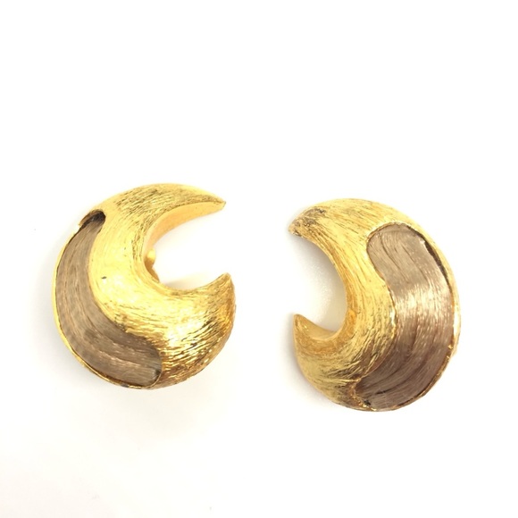 VINTAGE CELESTIAL RON RIZZO GOLD TONE CRESCENT MOON CHUNKY CLIP-ON EARRINGS - Picture 7 of 17